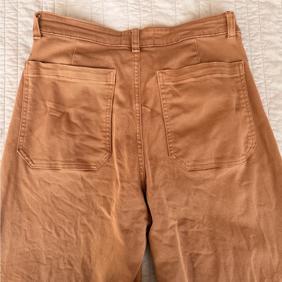Everlane Utility Barrel Pant Khaki - Picture 3 of 5